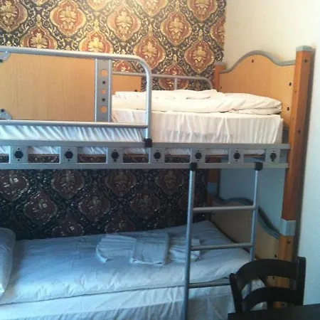 Med Cezir Istanbul